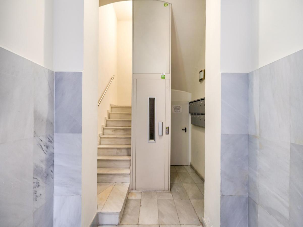 Oyo Ruzafa Guesthouse Valencia Kültér fotó