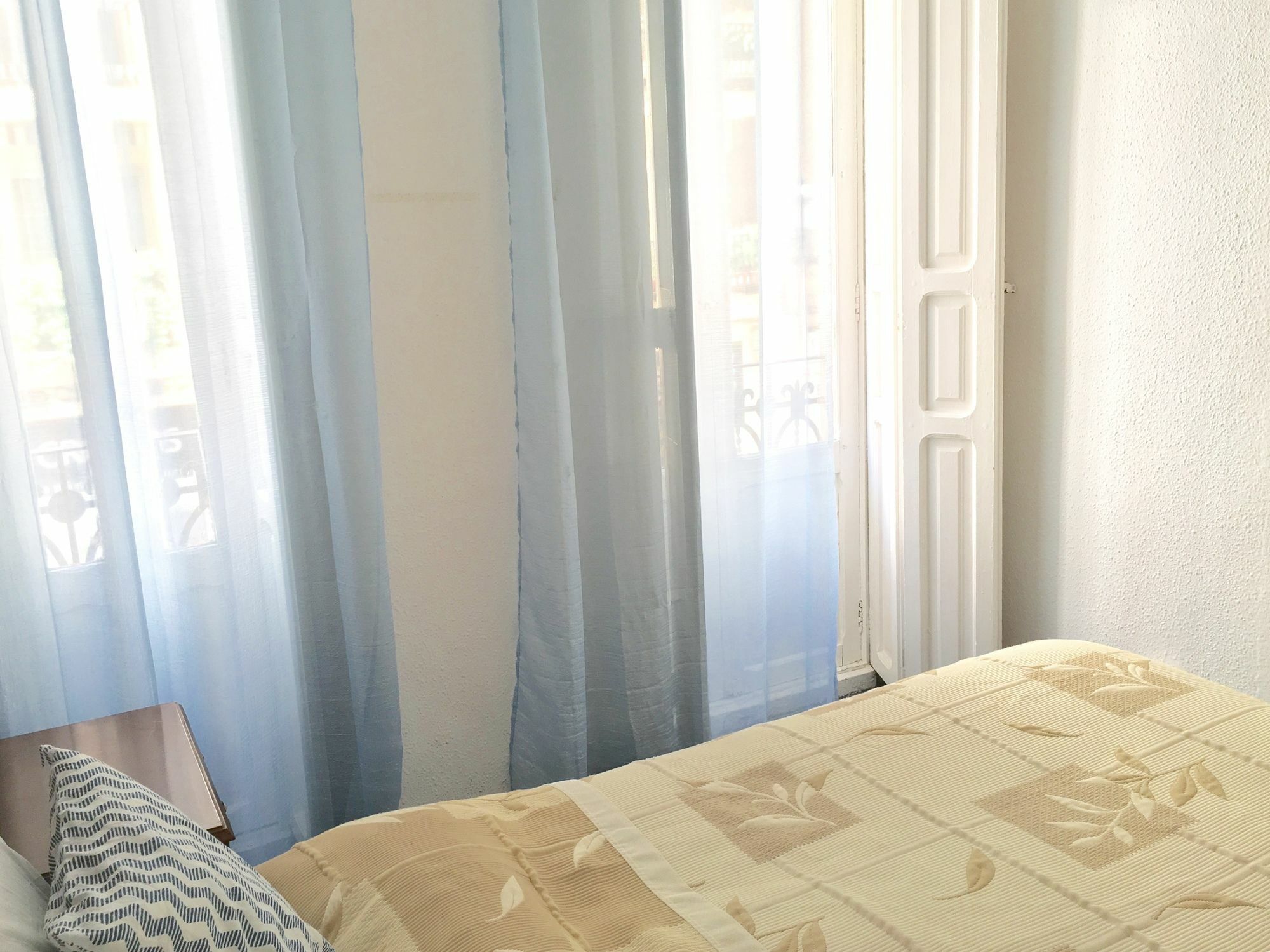 Oyo Ruzafa Guesthouse Valencia Kültér fotó