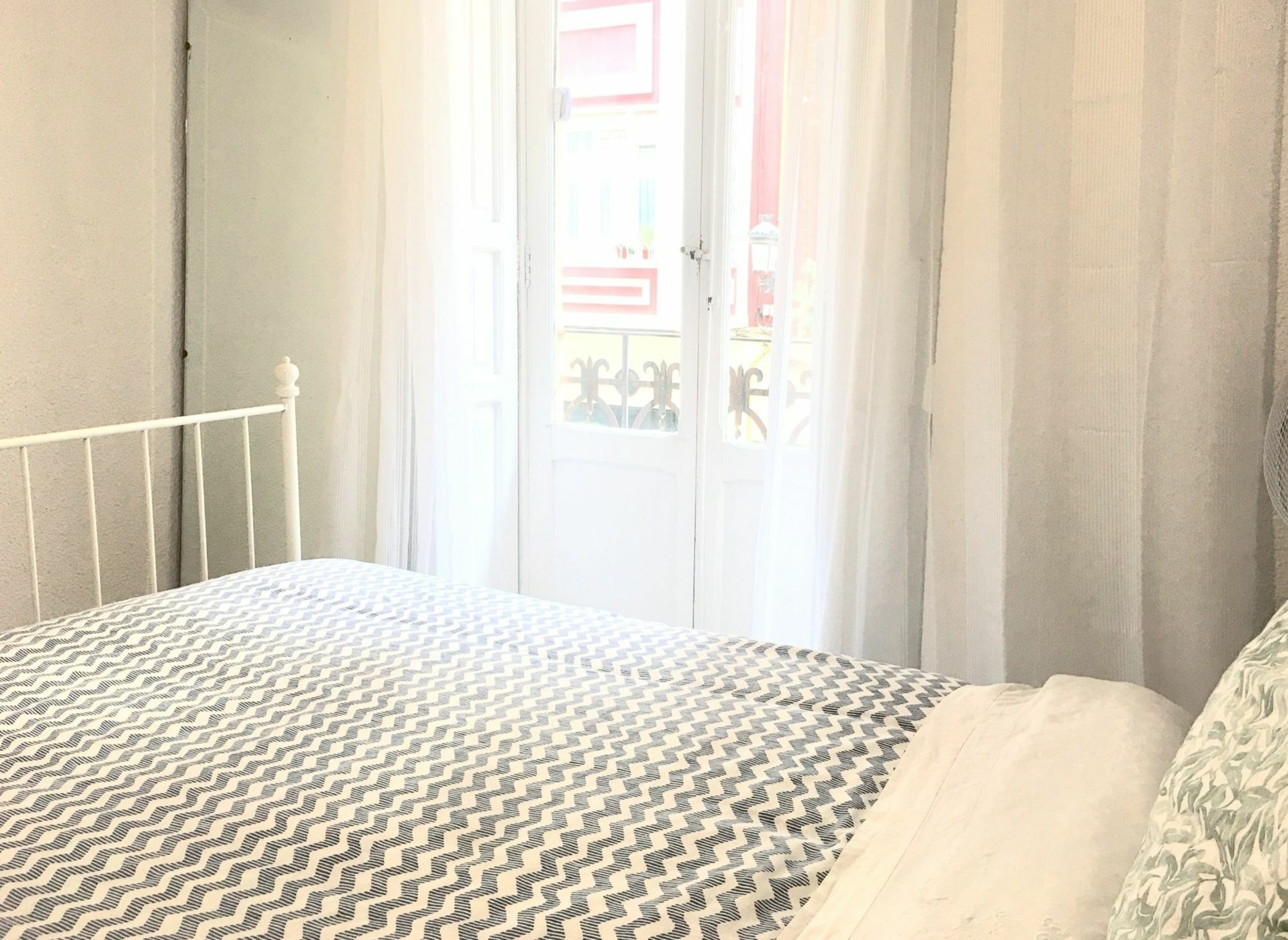 Oyo Ruzafa Guesthouse Valencia Kültér fotó
